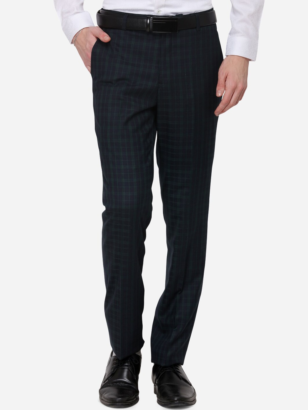 

JB STUDIO Men Navy Blue Slim Fit Checked Formal Trousers