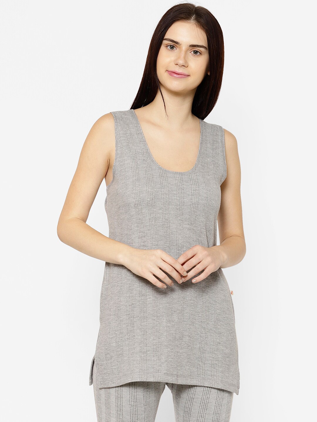 

VIMAL JONNEY Women Grey Solid Thermal Top