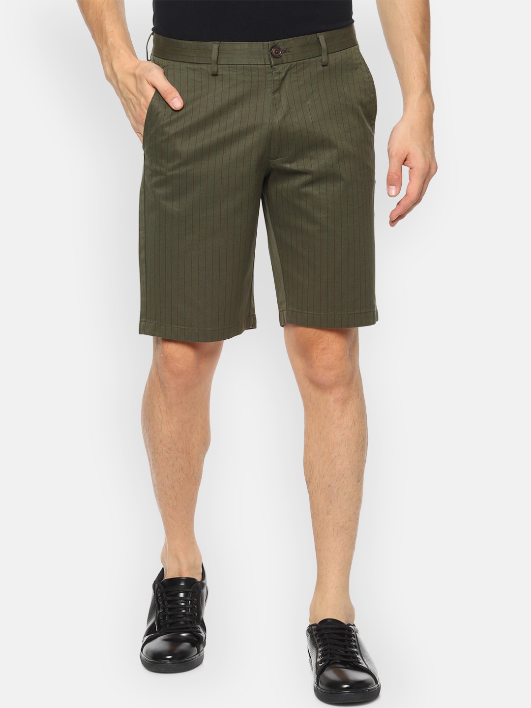

V Dot Men Olive Green Striped Regular Fit Regular Shorts