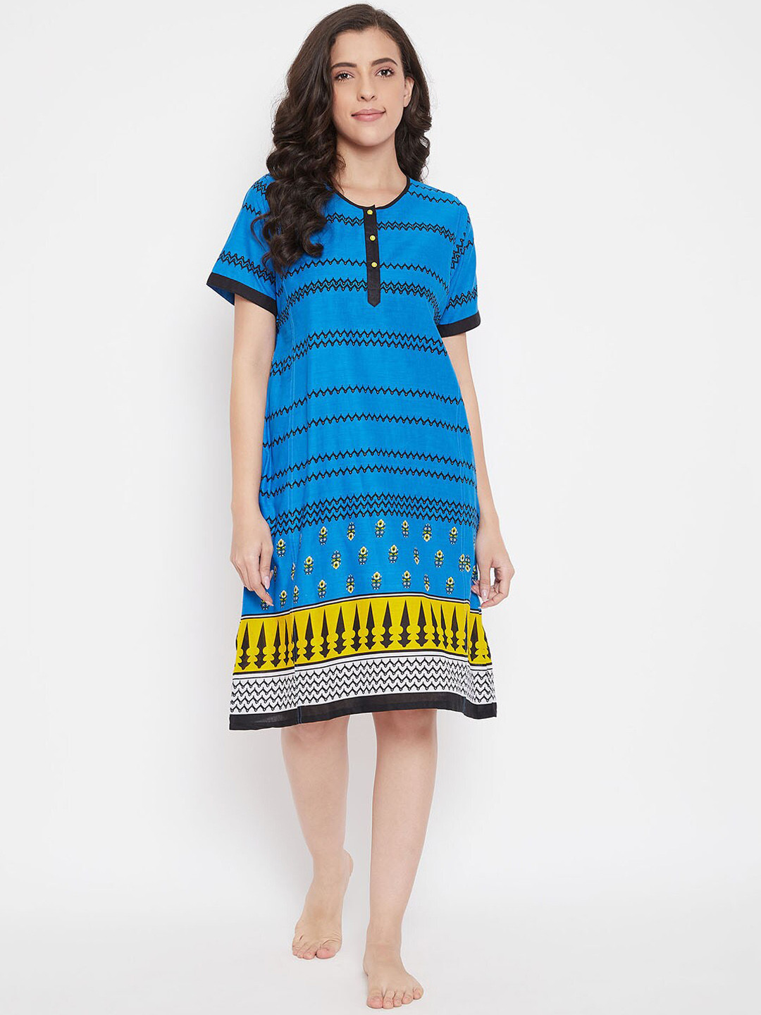 

The Kaftan Company Blue & Yellow Printed Nightdress