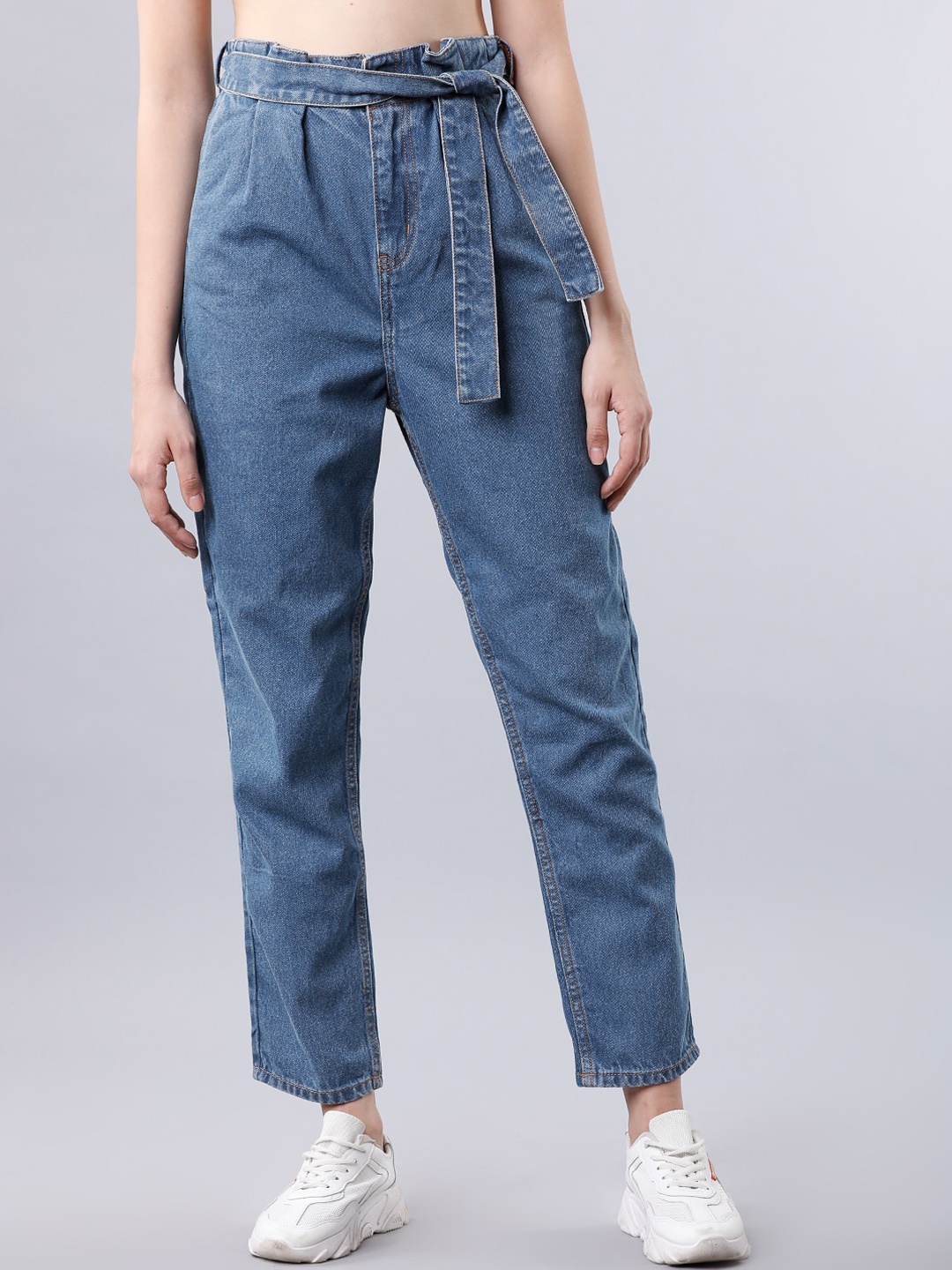 

Tokyo Talkies Women Blue Slim Fit Mid-Rise Clean Look Jeans with Belt