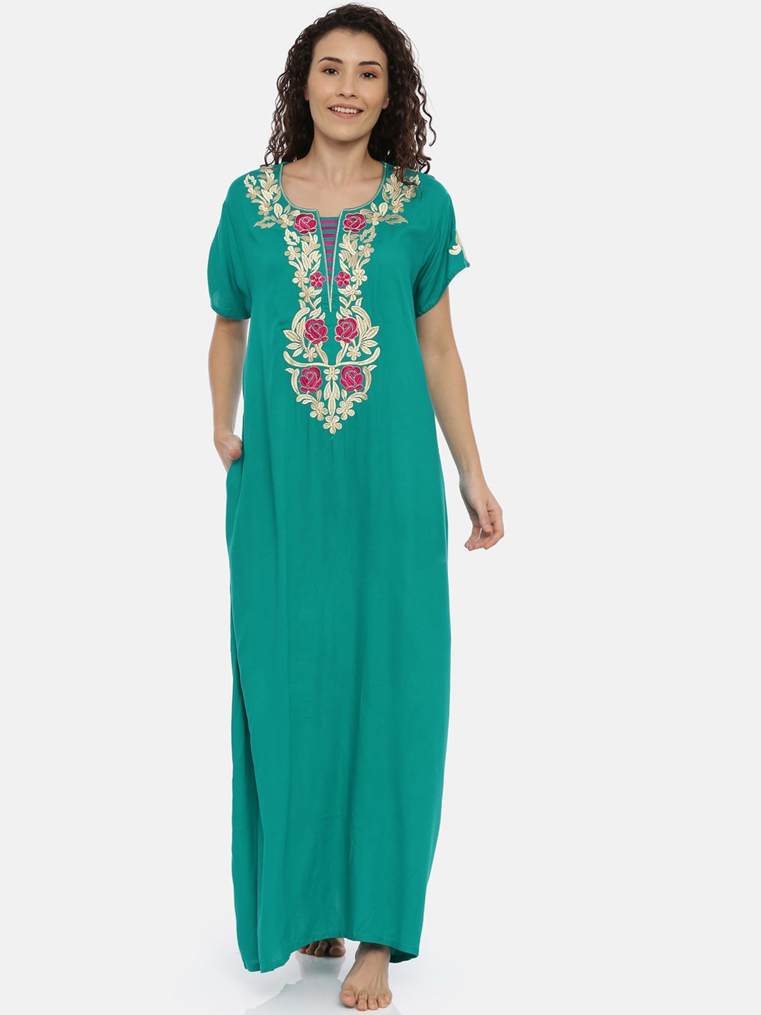 

Bailey sells Green & Yellow Embroidered Nightdress