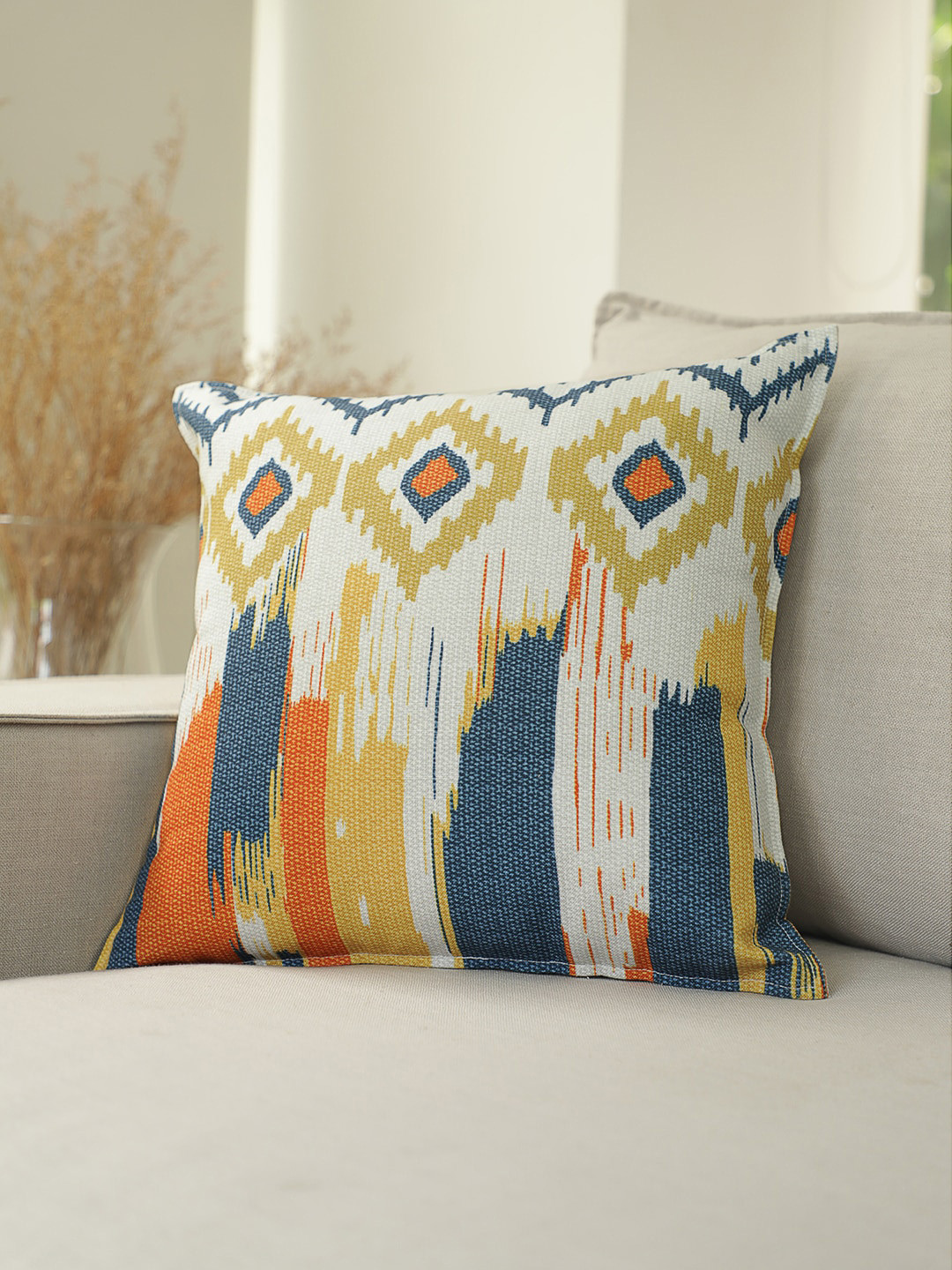 

BLUE BOAT Off-White & Blue Single Geometric Square Cushion Cover
