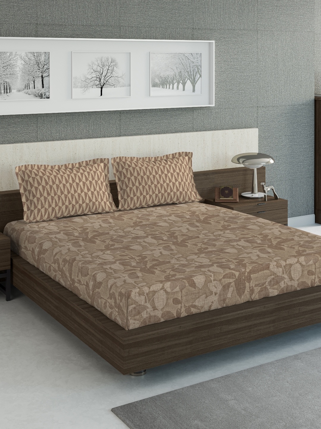 

DDecor Beige Printed Double King Bed Cover With 2 Pillow Covers