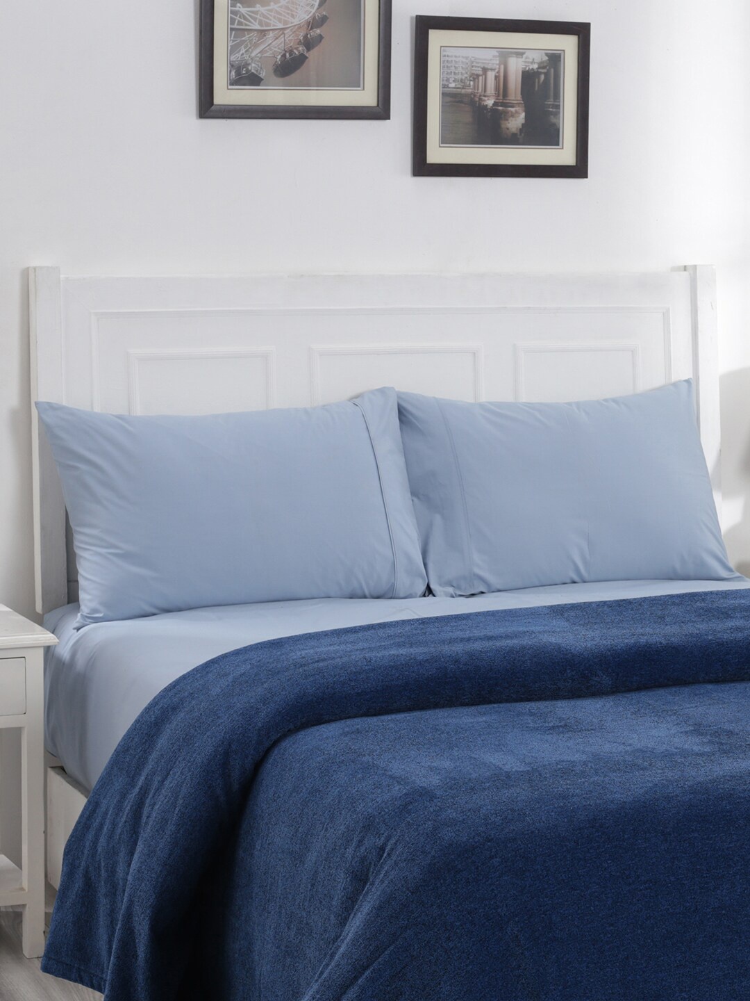 

MASPAR Blue Solid 310 GSM Double Bed Cover