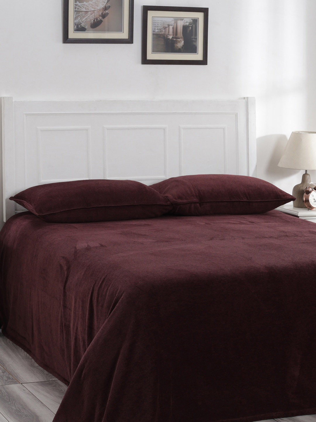 

MASPAR Burgundy Solid Charlotte 310 GSM Double Bed Cover