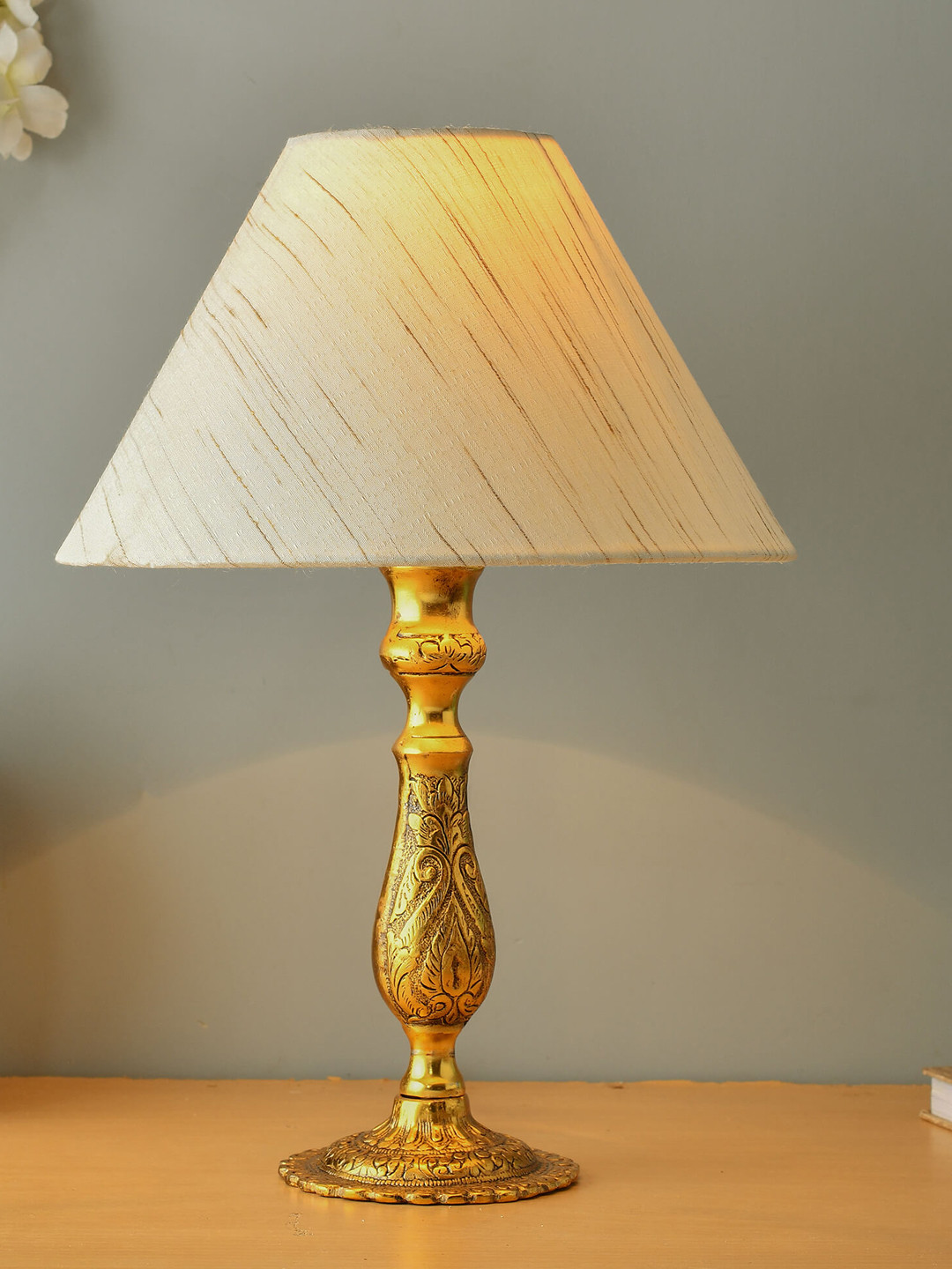 

Homesake Gold-Toned & Beige Printed Frustum Table Lamp