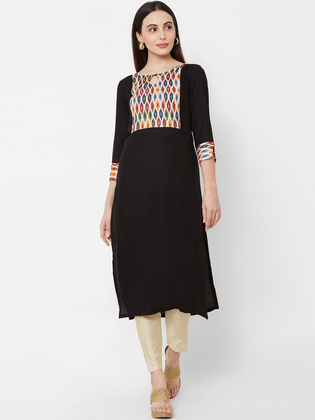 

SANISA Women Black Embroidered Straight Kurta