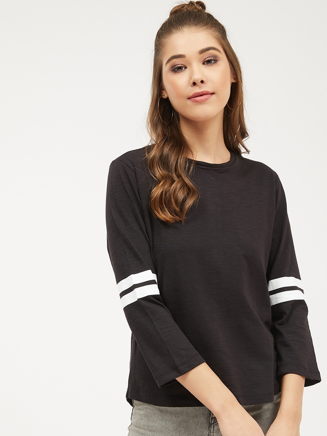 

Harpa Women Black Solid Round Neck Pure Cotton T-shirt