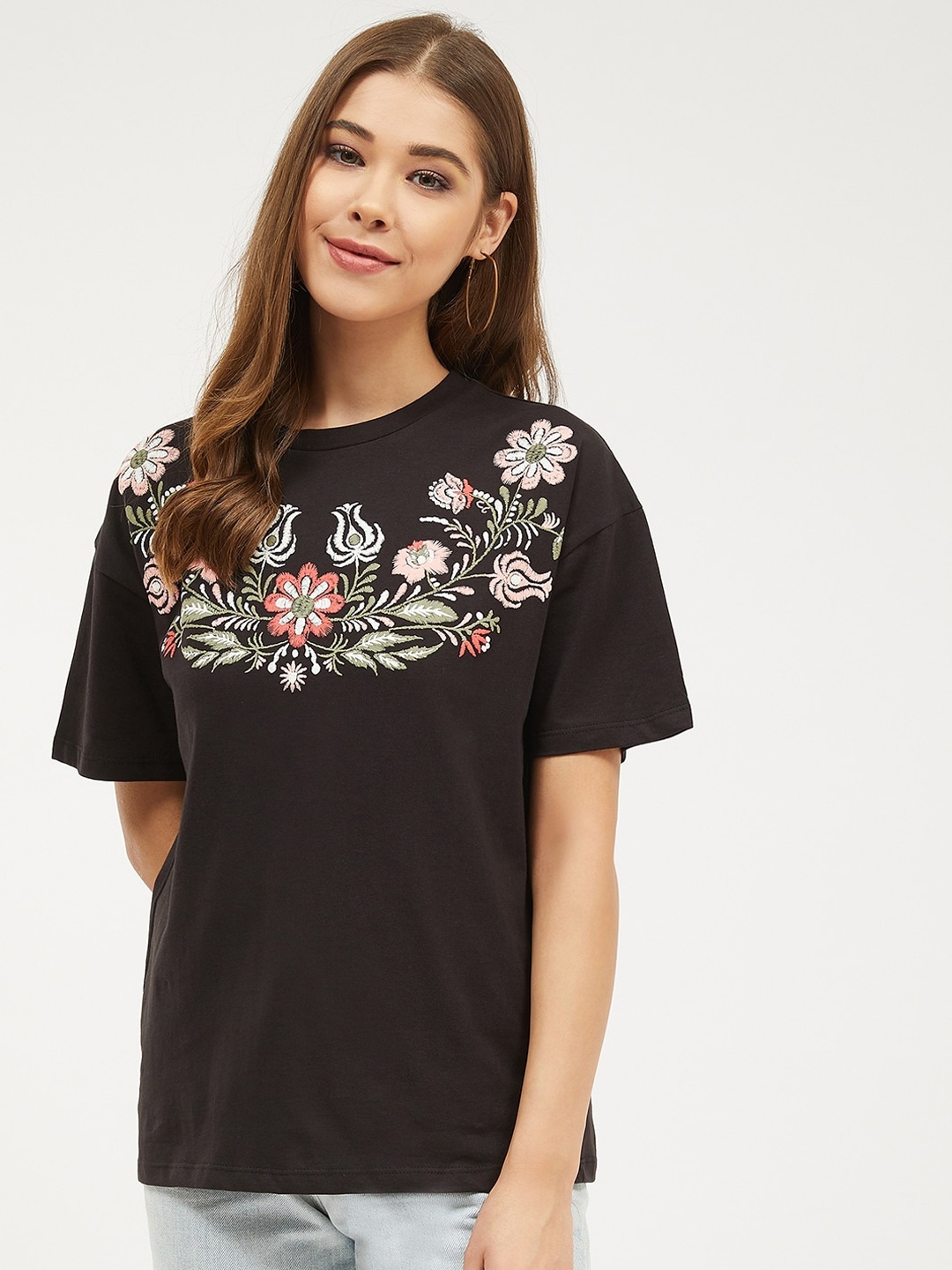 

Harpa Women Black Printed Round Neck T-shirt