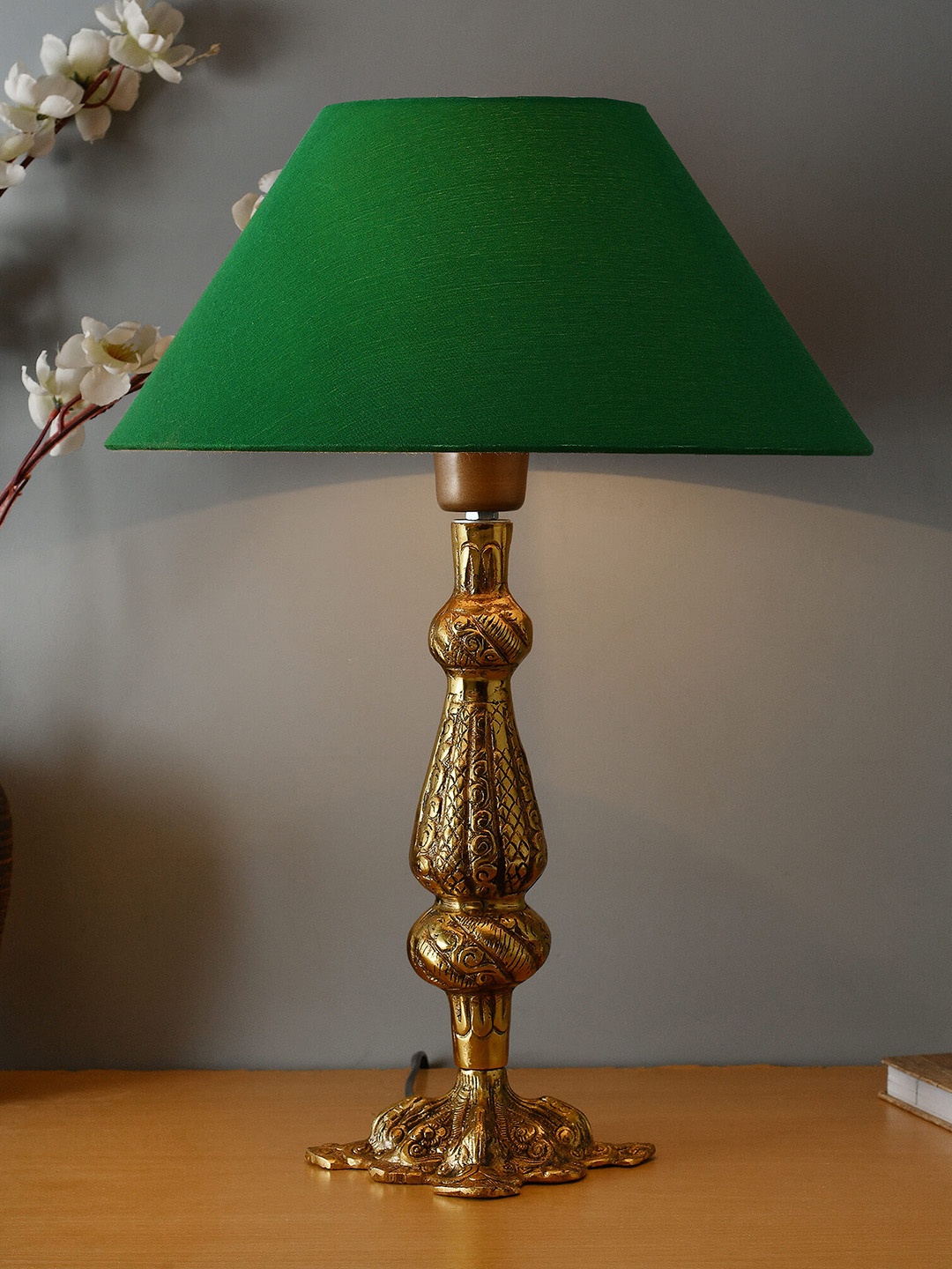 

Homesake Gold-Toned & Green Solid Frustum Table Lamp