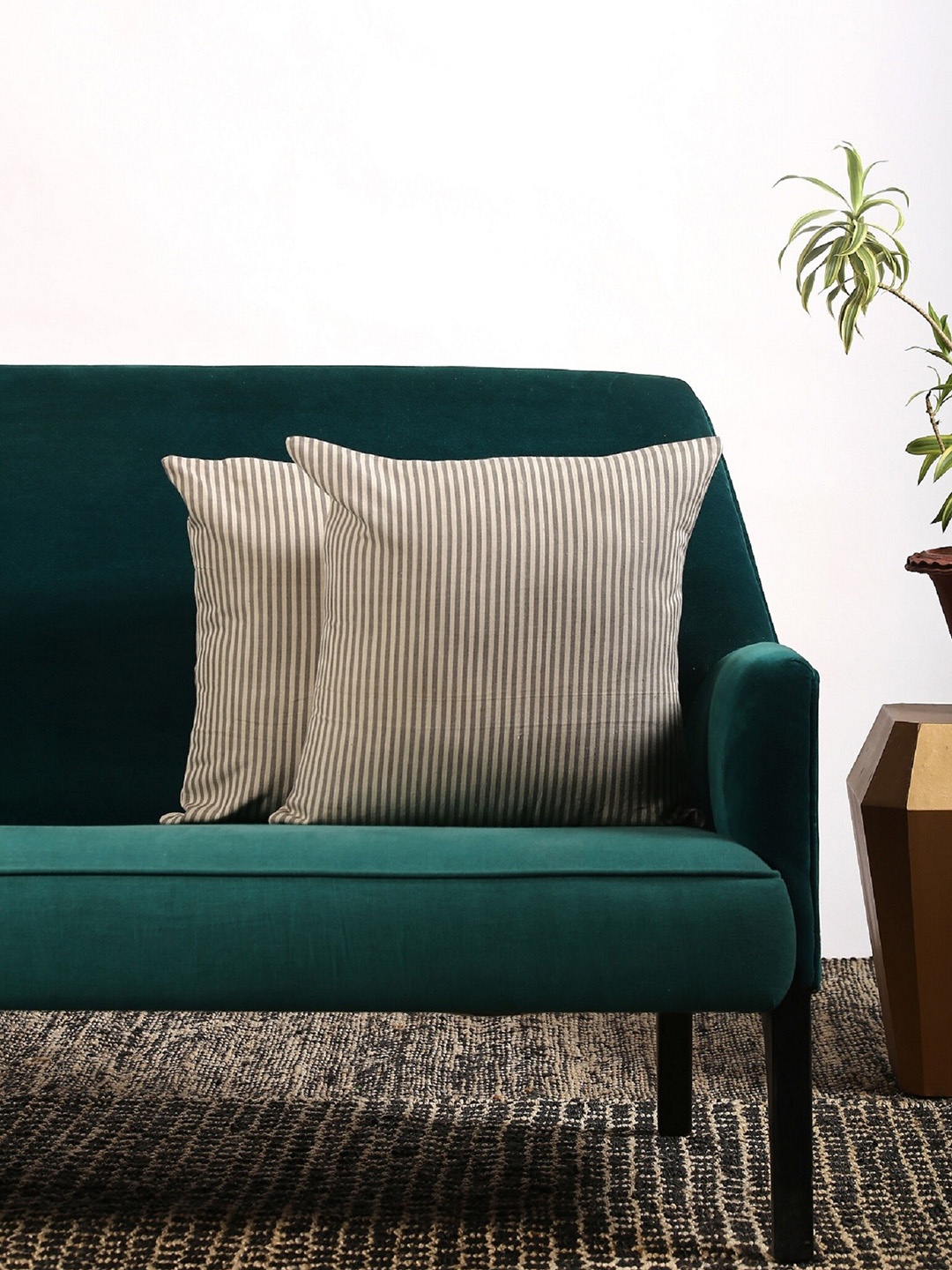 

Contrast Living Grey & Off-White Set of 2 Striped Square Cushion Covers