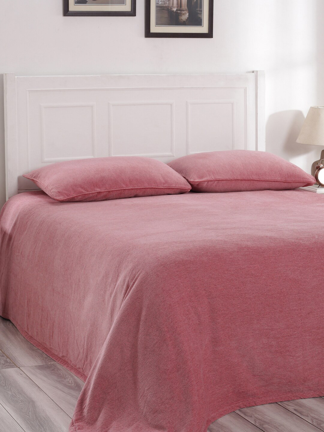 

MASPAR Pink Solid Charlotte 310 GSM Double Bed Cover