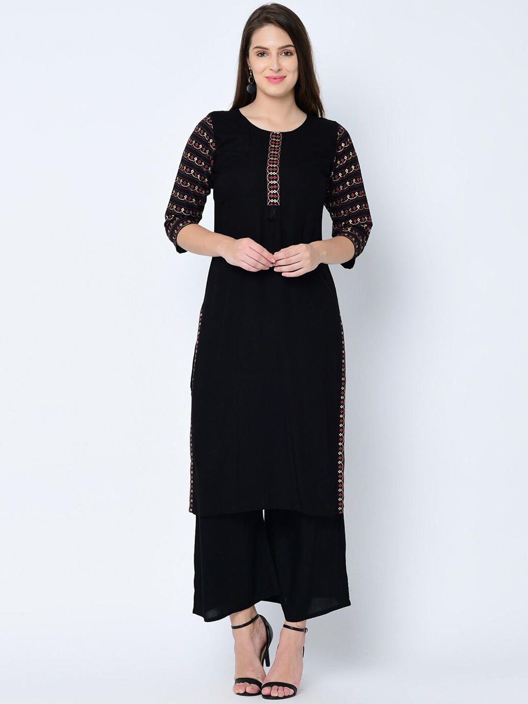 

ZIYAA Women Black Solid Straight Kurta