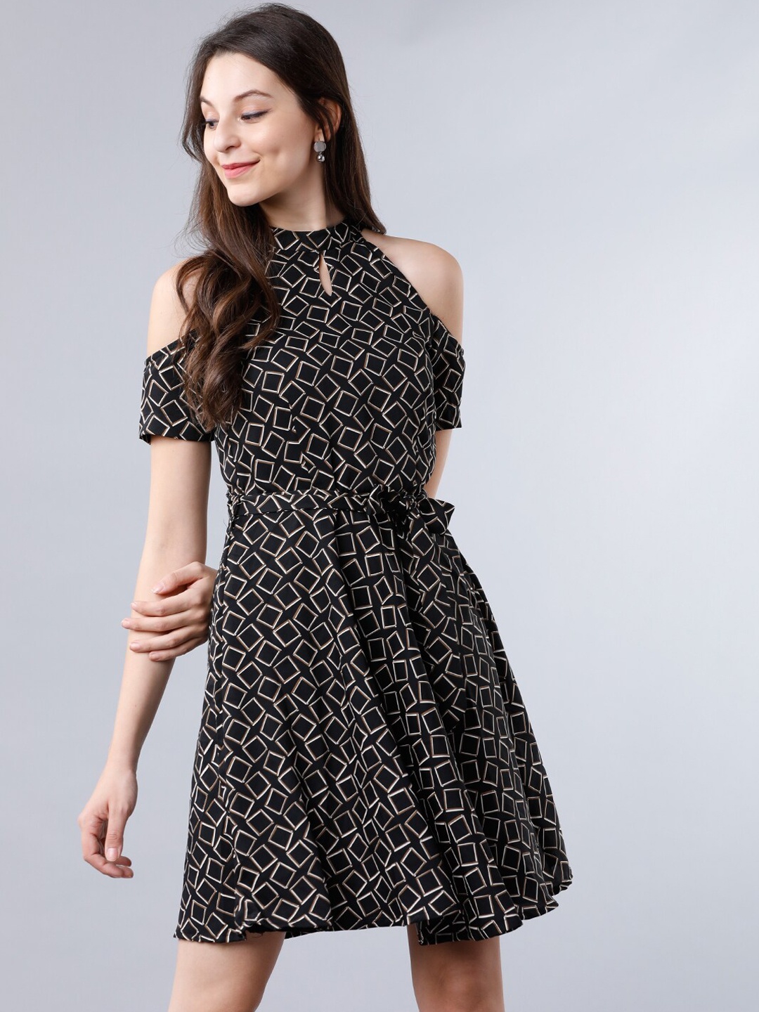 

Tokyo Talkies Women Black & Brown Printed Cold-Shoulder Dress