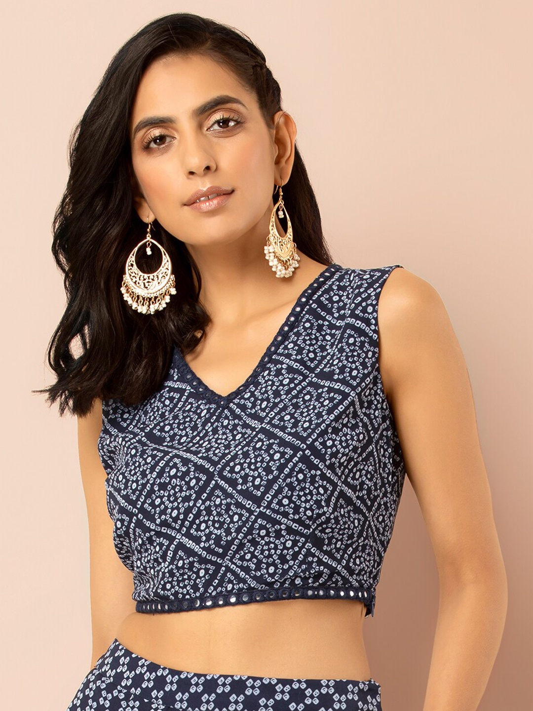 

INDYA Women Navy Blue Bandhani Printed Crop Top