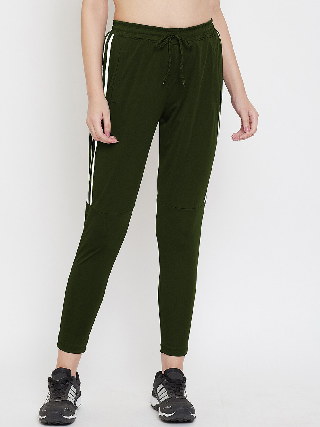 

CHROME & CORAL Women Olive Green Solid Slim-Fit Track Pants