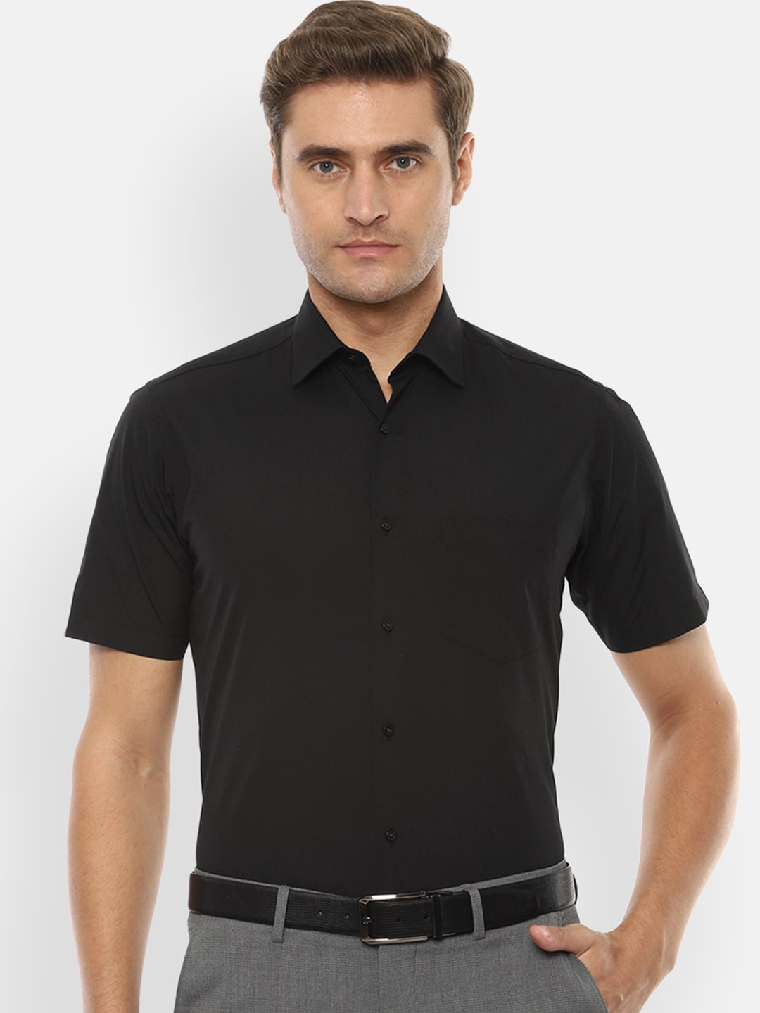 

Van Heusen Men Black Slim Fit Solid Formal Shirt