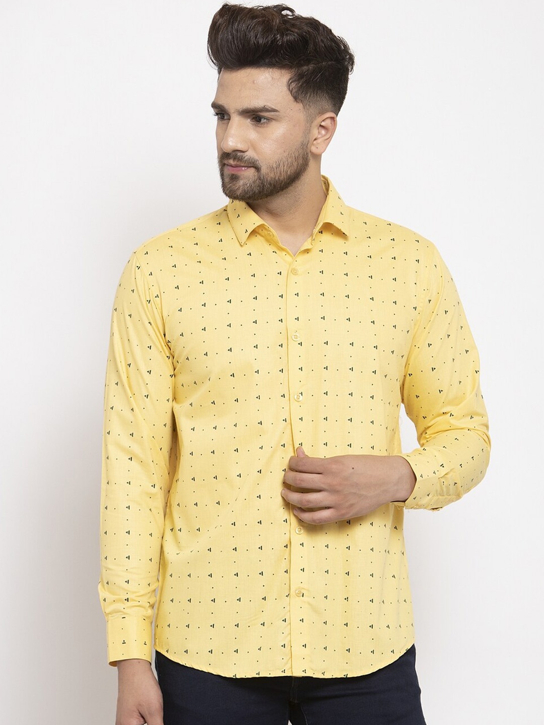 

JAINISH Men Yellow & Black Regular Fit Printed Casual Shirt