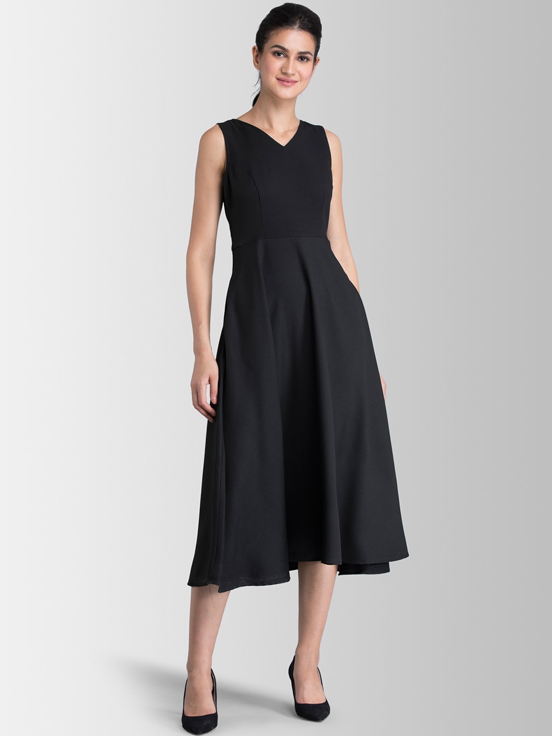 

FableStreet Women Black Solid Fit and Flare Dress