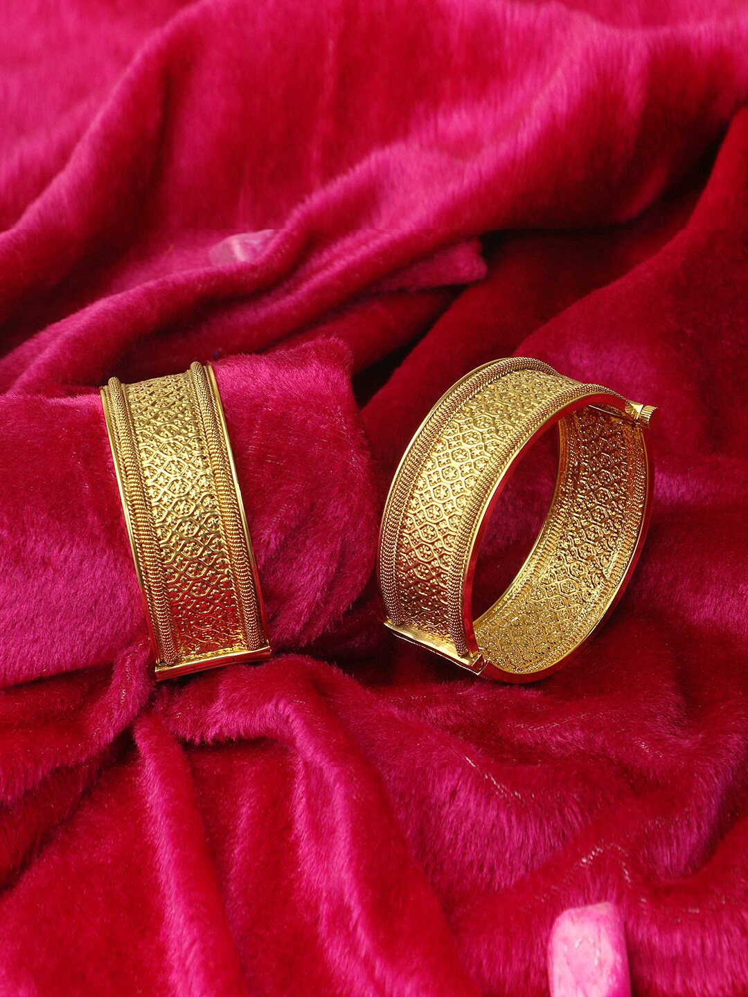

Adwitiya Collection Set of 2 Gold-Plated Handcrafted Bangles