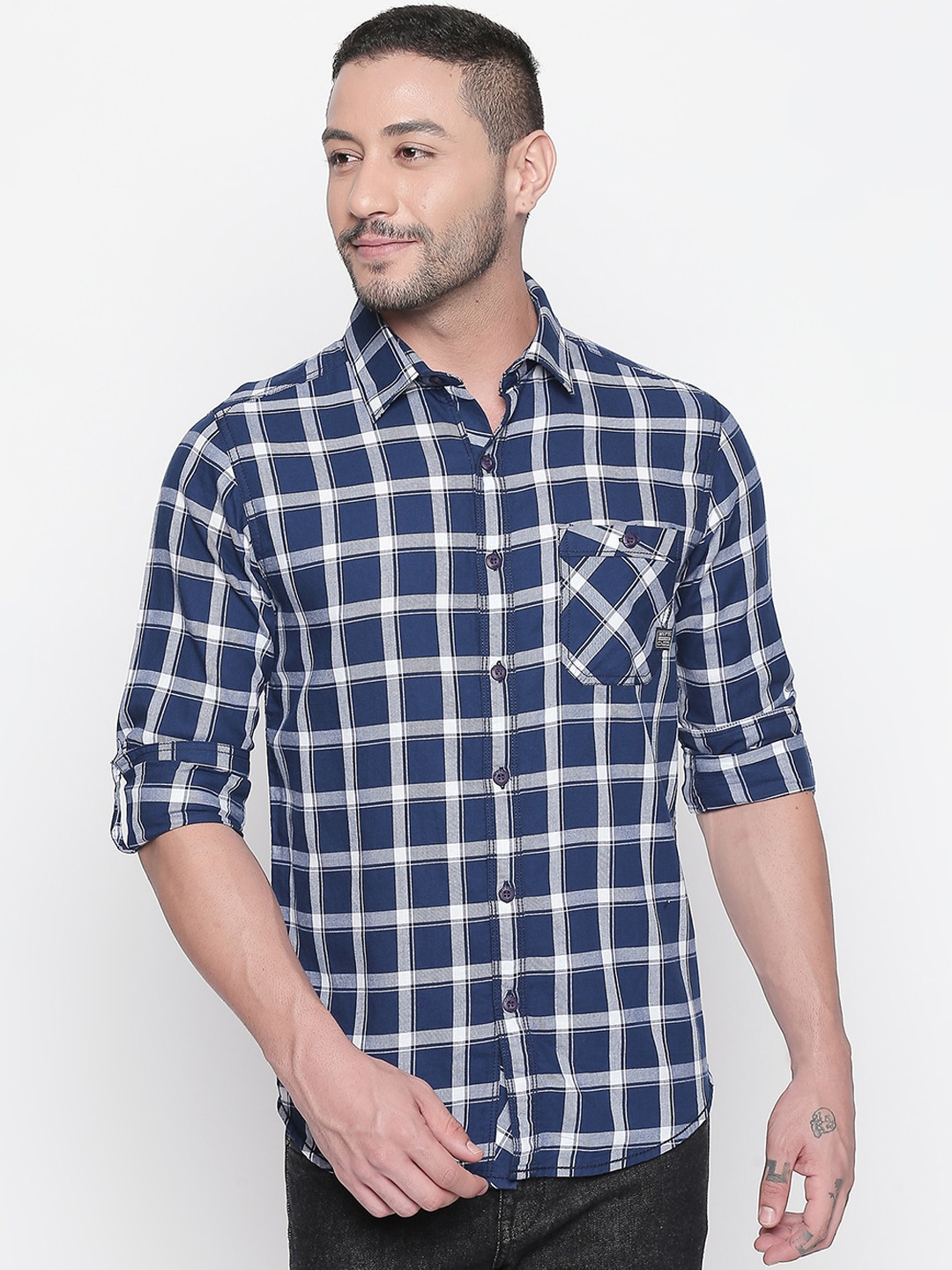 

Mufti Men Navy Blue & White Slim Fit Checked Casual Shirt