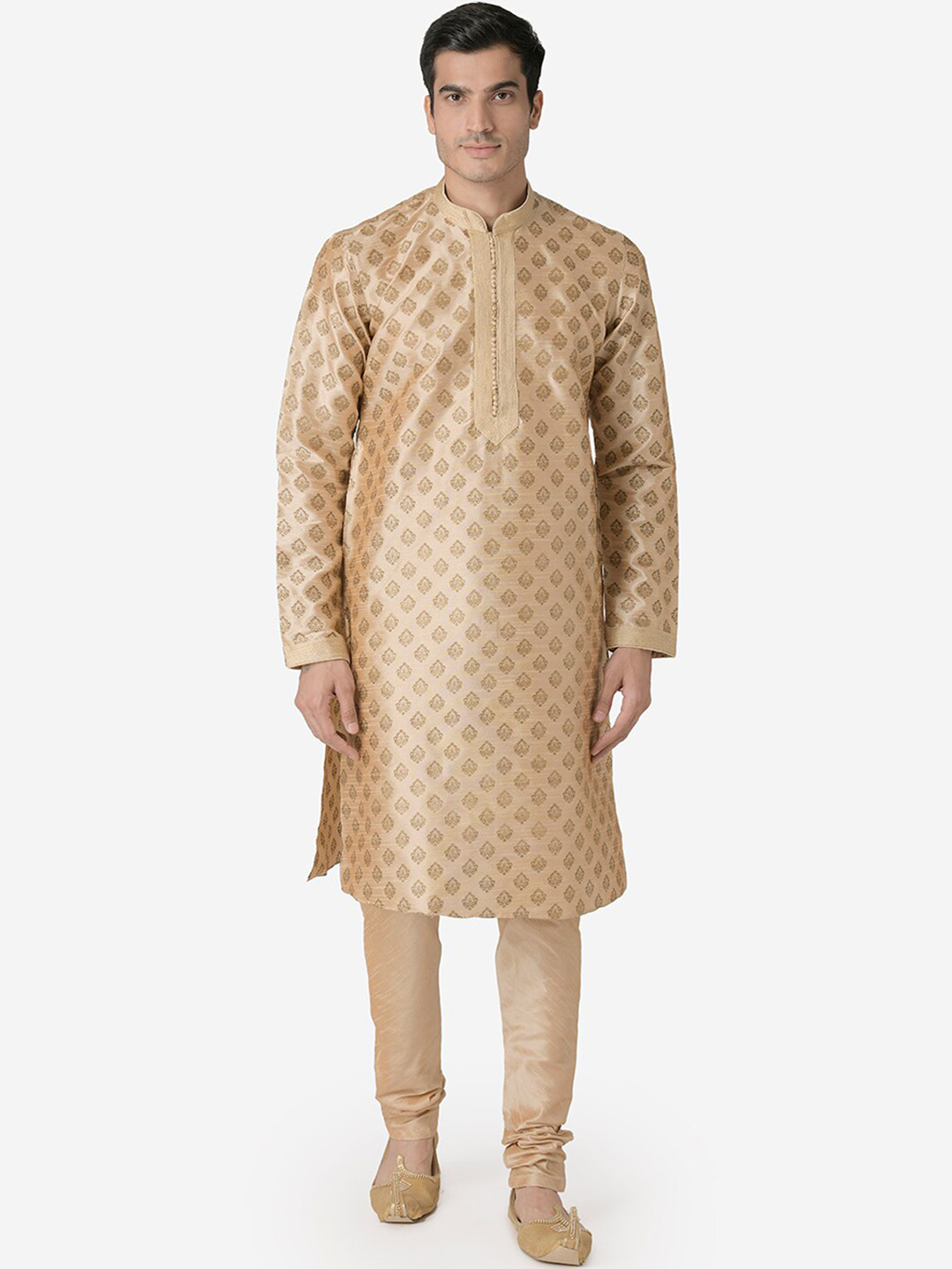 

Sanwara Men Gold-Coloured Embroidered Straight Kurta