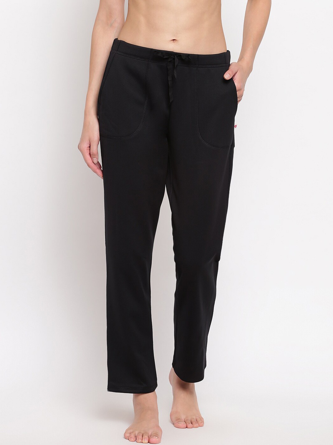 

Enamor Women Black Relaxed Fit Fleece Lounge Pants