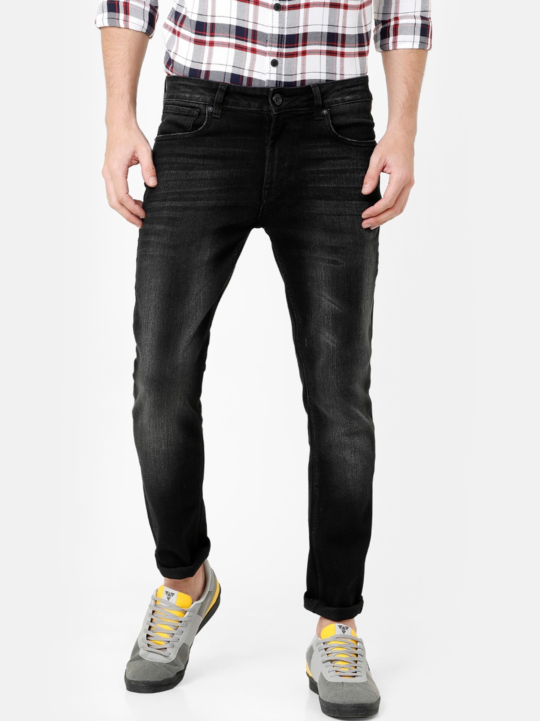 

Voi Jeans Men Black Skinny Fit Mid-Rise Clean Look Jeans