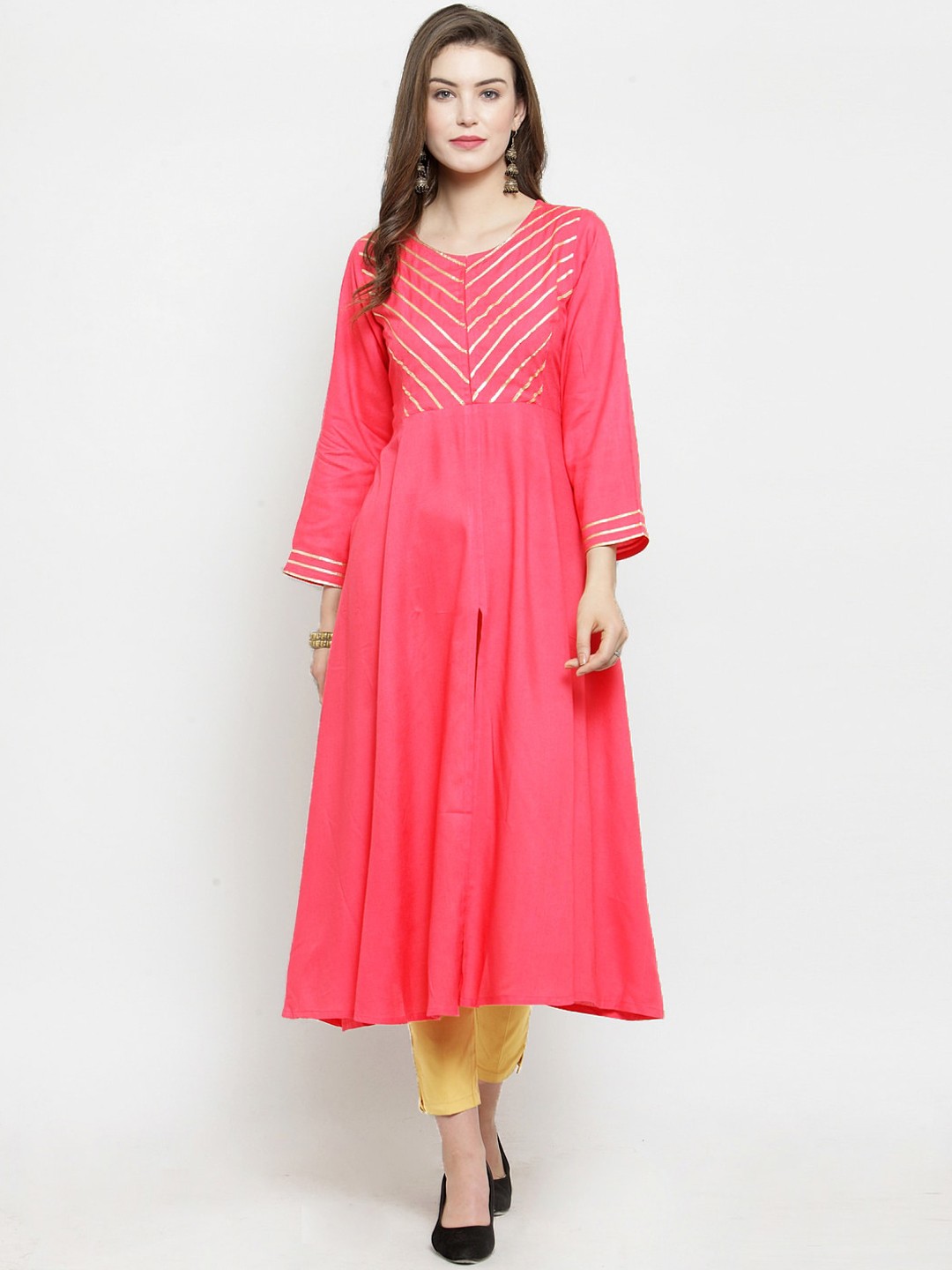 

Jompers Women Pink Solid Gotta Patti Anarkali Kurta