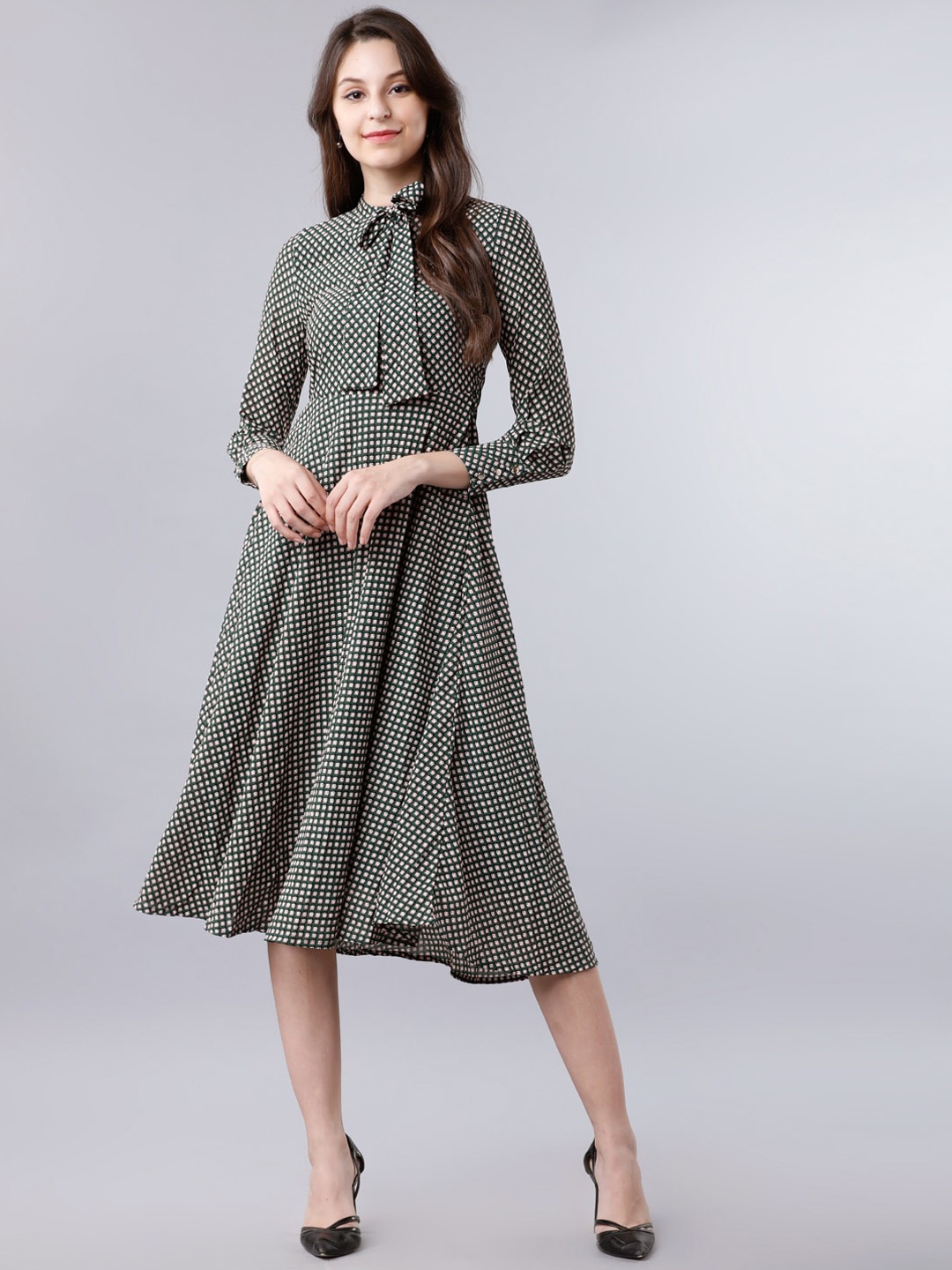 

Tokyo Talkies Women Green & White Printed Fit and Flare Dress