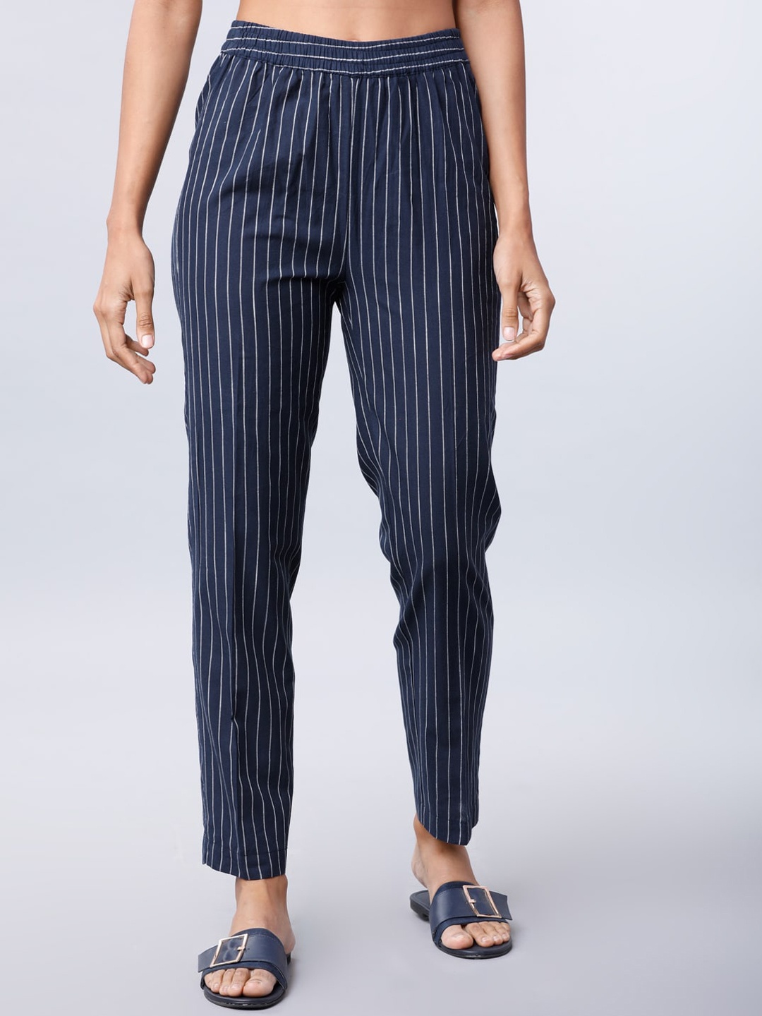 

Vishudh Women Navy Blue & Off-White Regular Fit Striped Regular Trousers