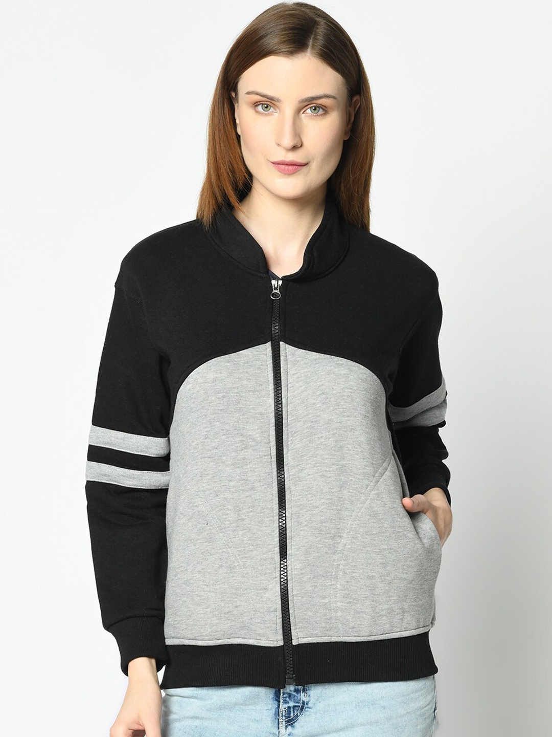 

VIMAL JONNEY Women Black & Grey Melange Colourblocked Sweatshirt