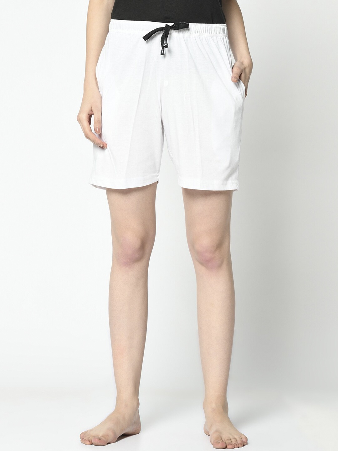 

MACK JONNEY Women White Solid Lounge Shorts