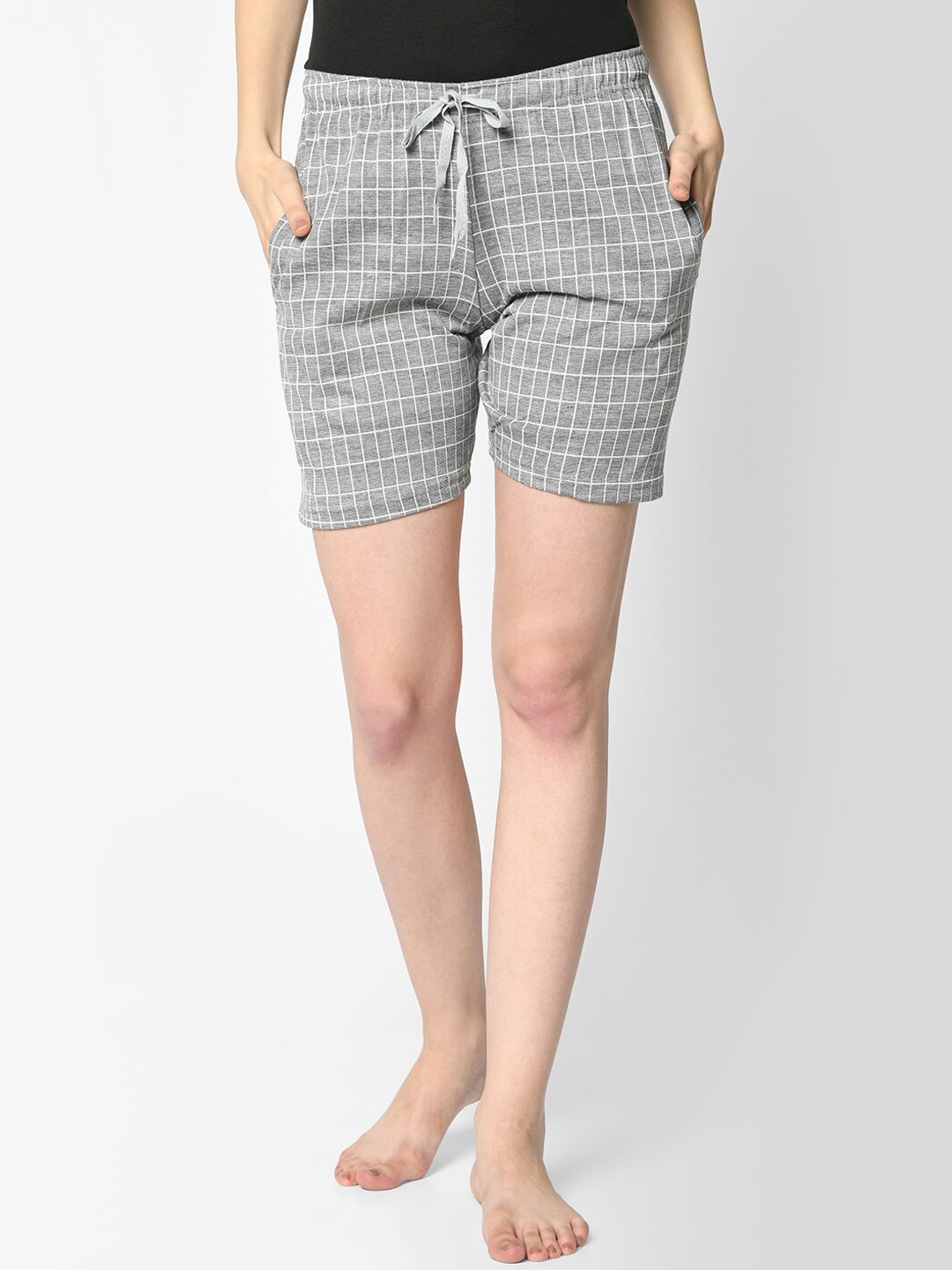 

VIMAL JONNEY Women Grey Checked Lounge Shorts
