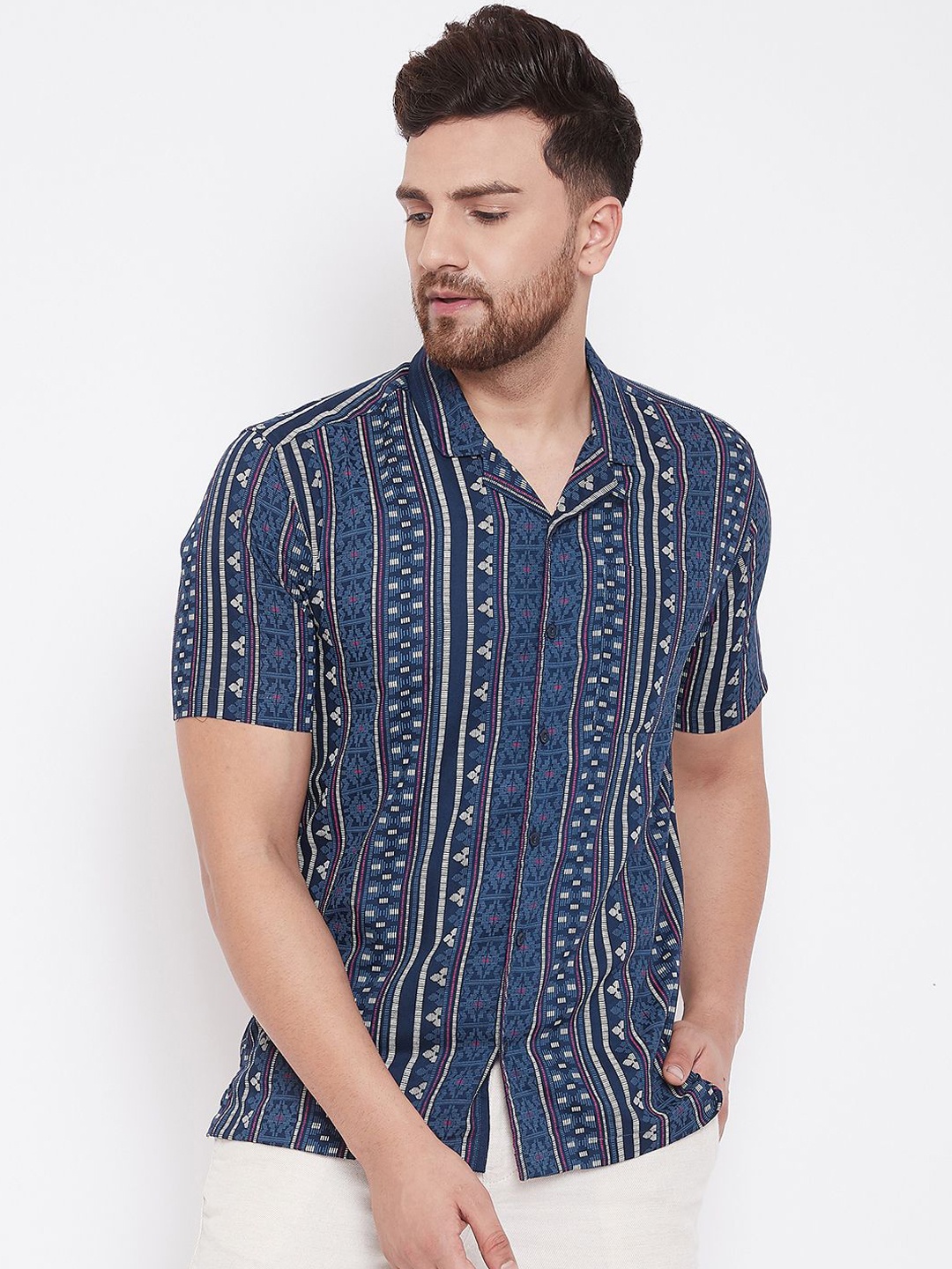 

even Men Navy Blue Slim Fit Printed Casual Shirt