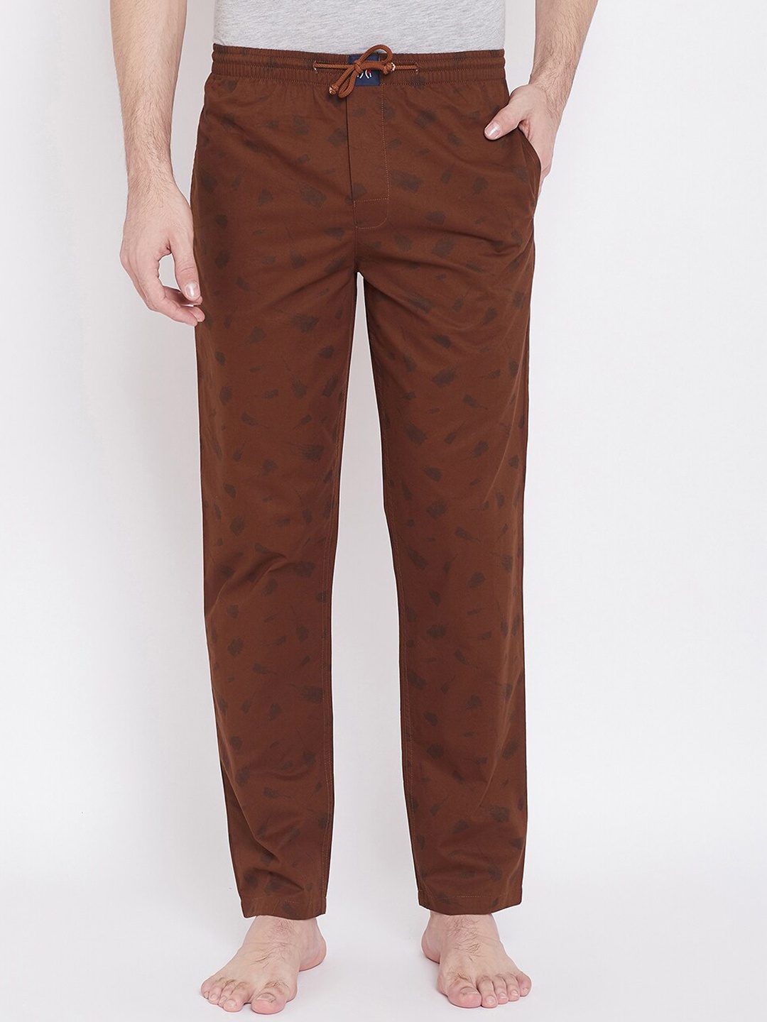 

Crimsoune Club Men Brown Printed Lounge Pants