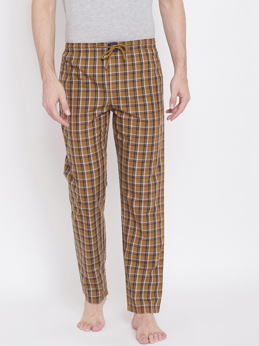 

Crimsoune Club Men Mustard Yellow & white Checked Lounge Pants