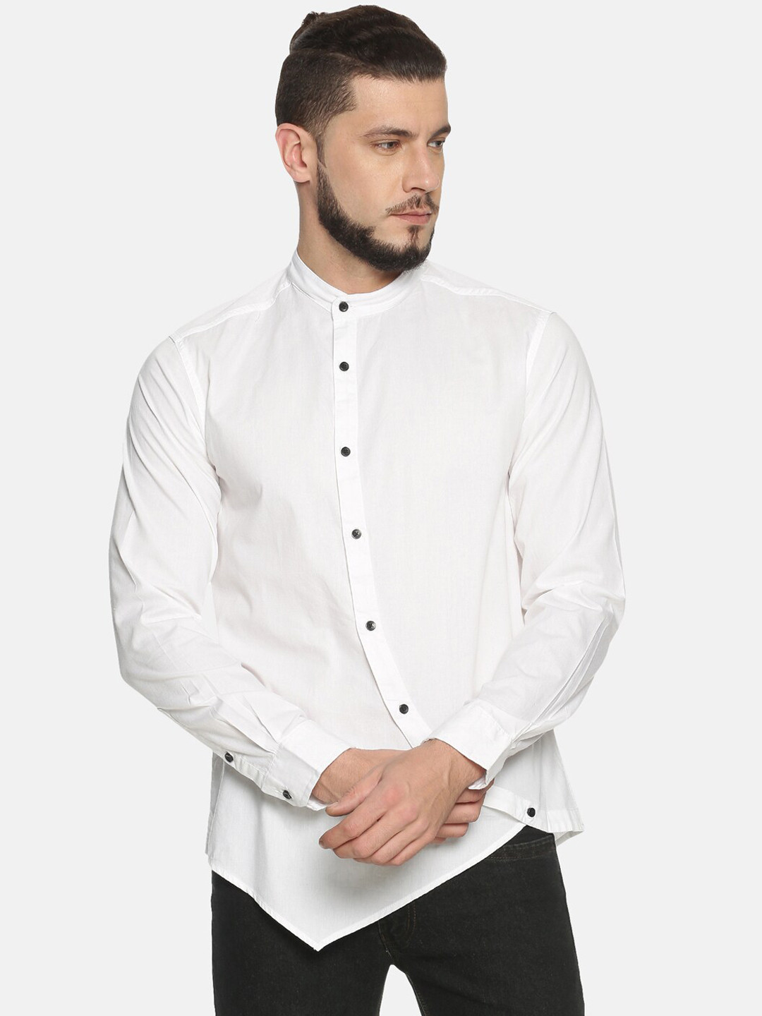 

IVOC Men White Slim Fit Solid Casual Shirt