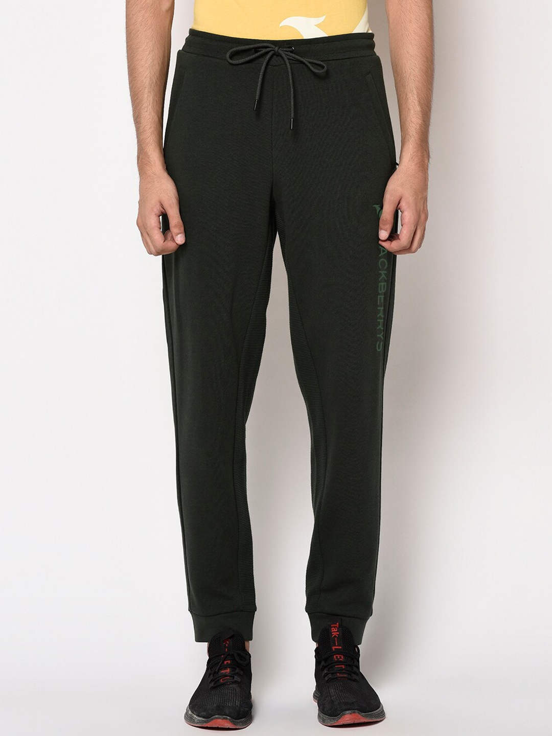 

Blackberrys Men Olive-Green Solid Slim-Fit Joggers