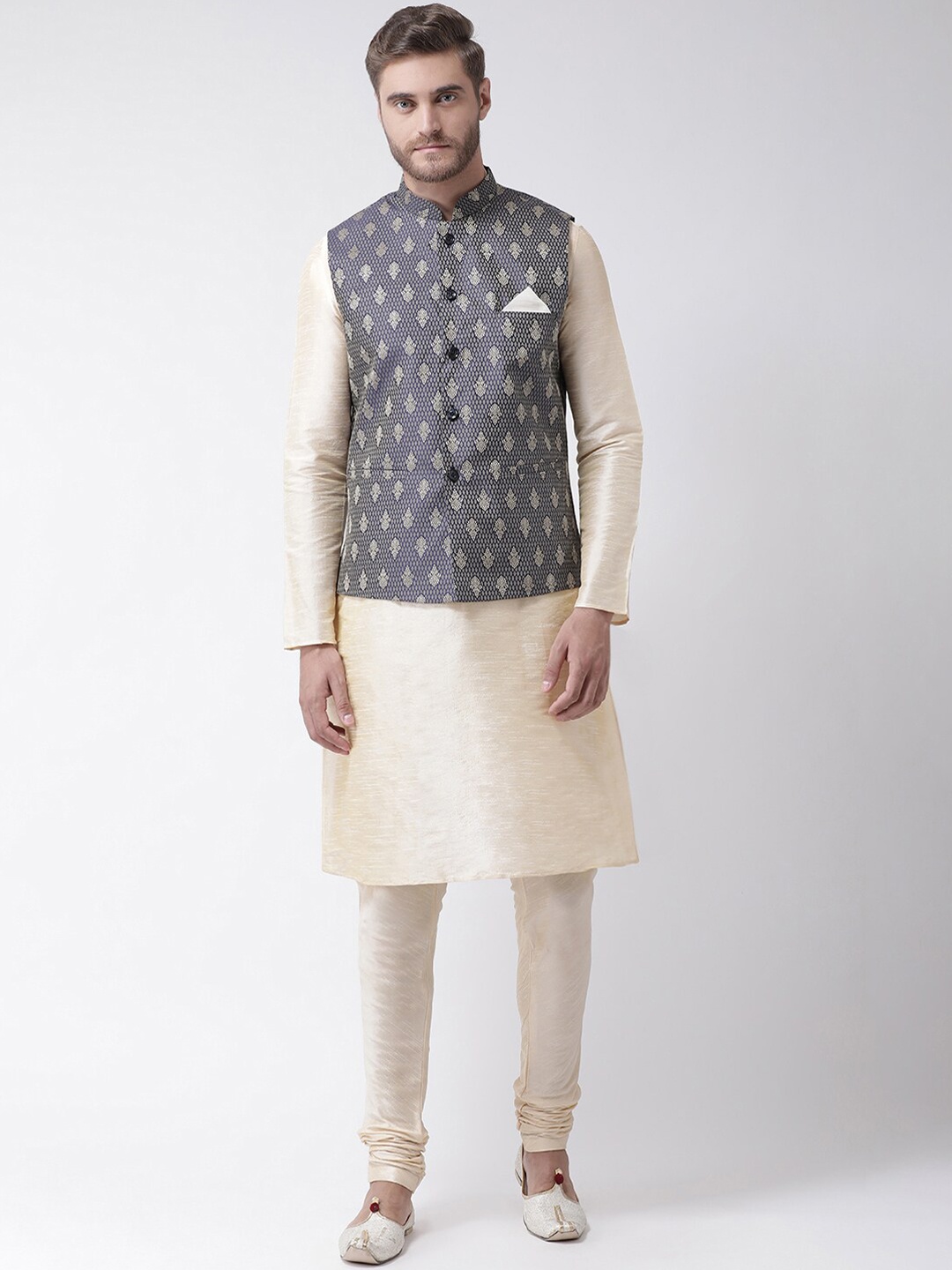 

LAMAAYA Men Kurta with Churidar With Nehru Jacket, Navy blue