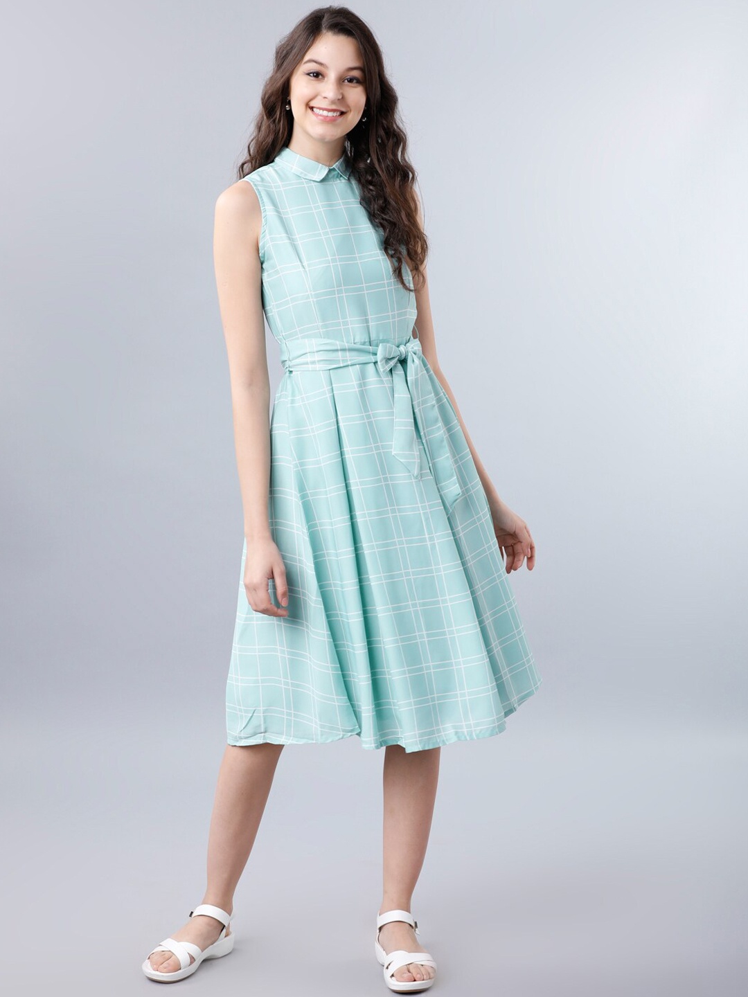 

Tokyo Talkies Women Green & White Checked Shirt Dress
