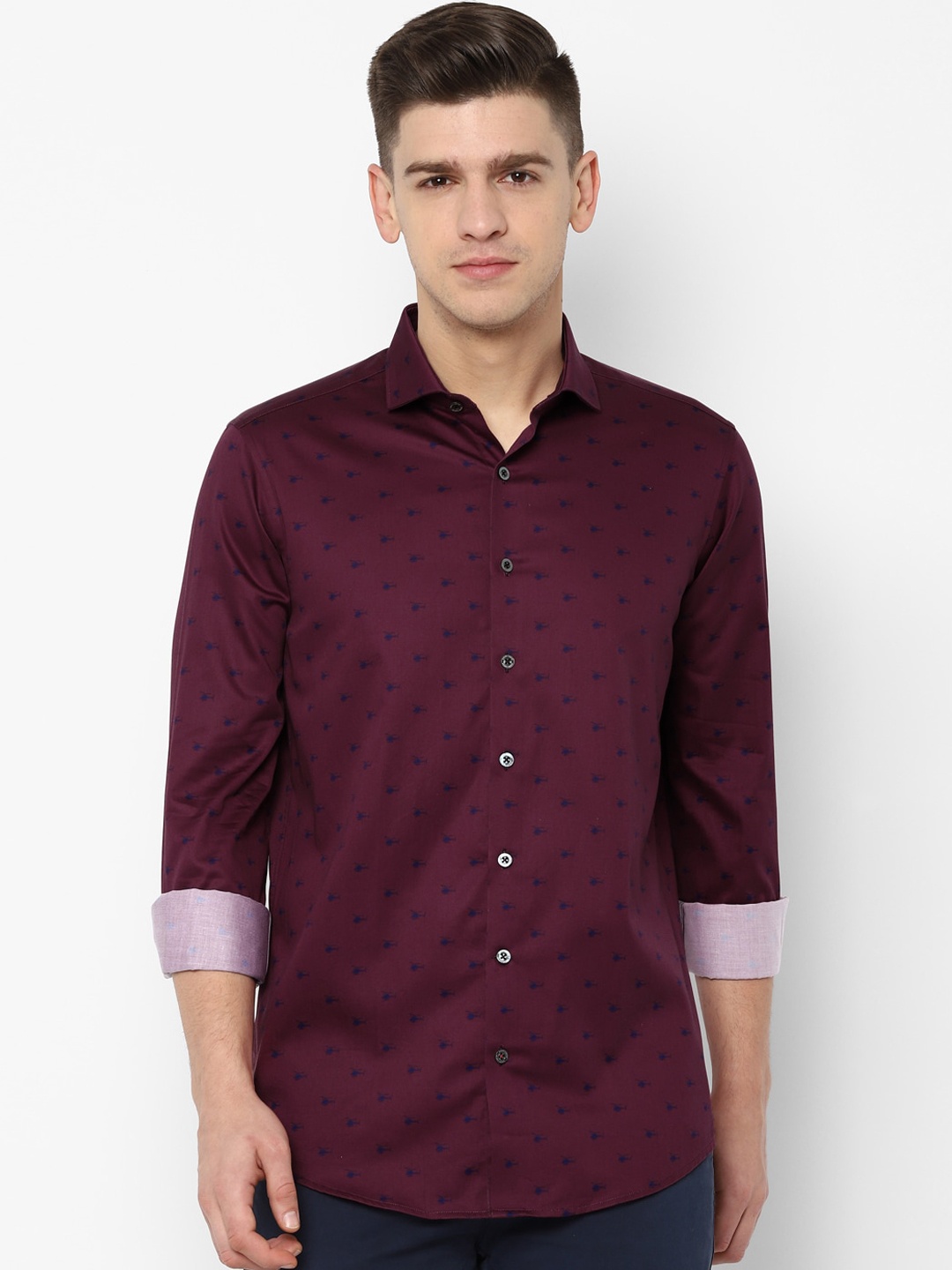 

SIMON CARTER LONDON Men Maroon Regular Fit Printed Casual Shirt