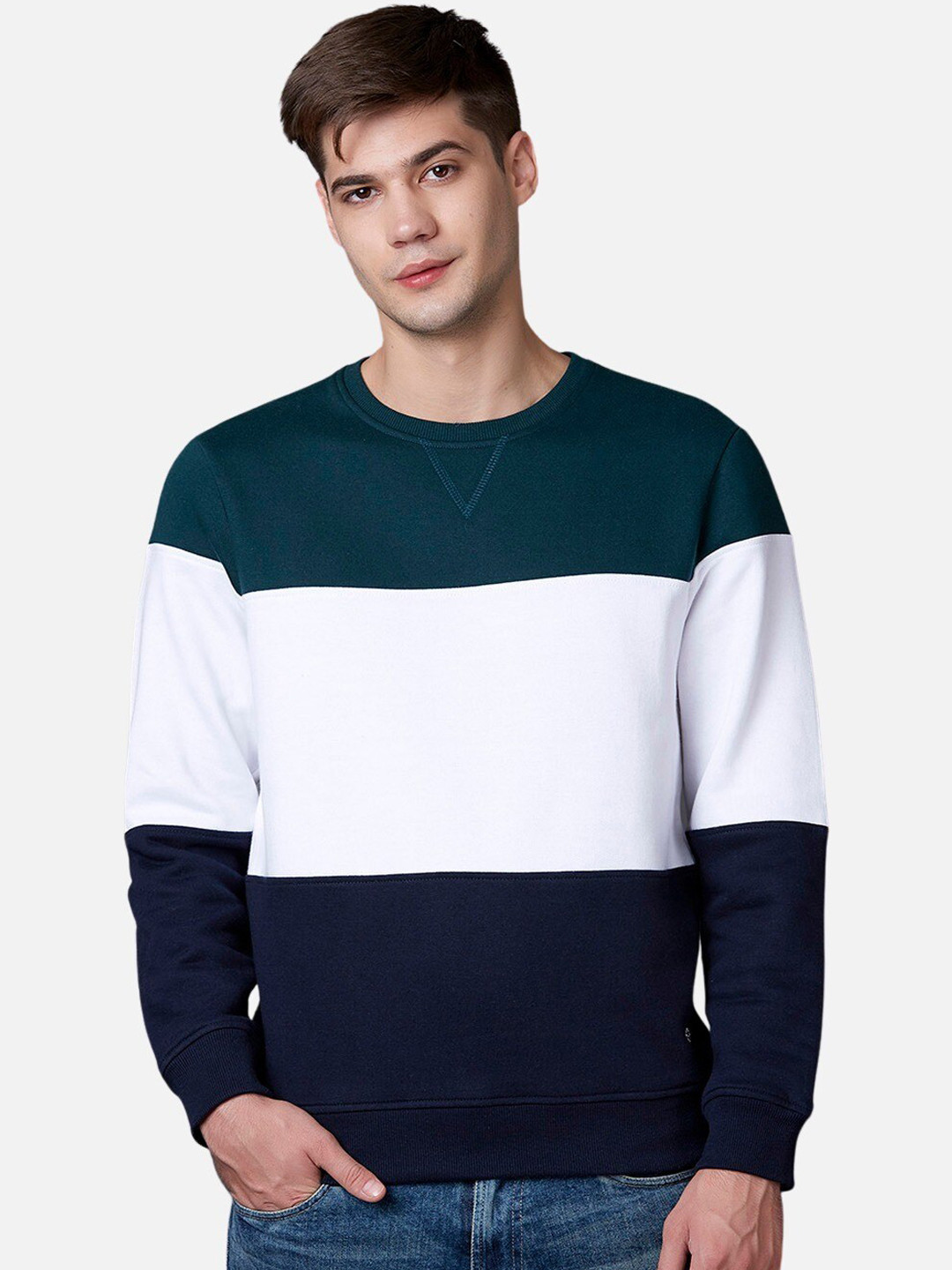 

MARCA Disati Men Navy Blue & White Colourblocked Sweatshirt