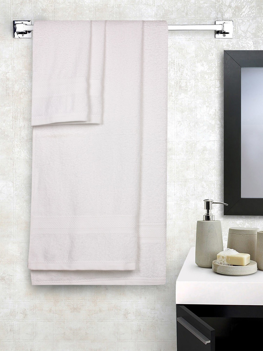 

Raymond Home Unisex Set Of 4 White Solid 450 GSM Towel Set
