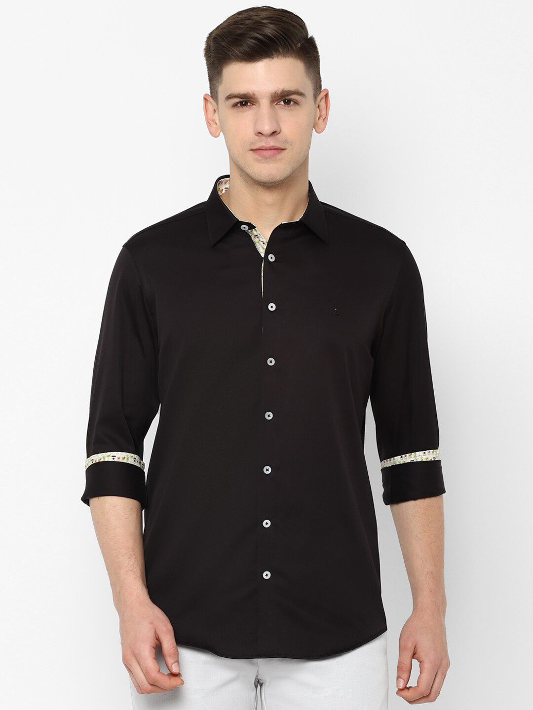 

SIMON CARTER LONDON Men Black Regular Fit Solid Casual Shirt