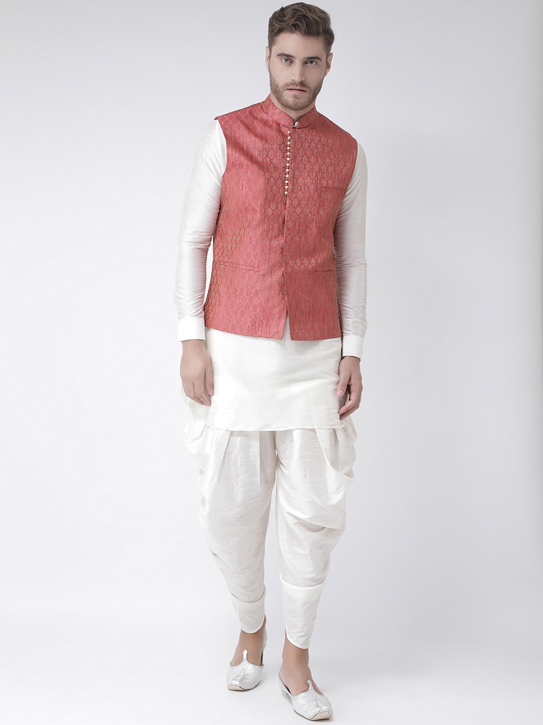 

LAMAAYA Men Off-White & Red Solid Kurta with Dhoti Pants & Nehru Jacket