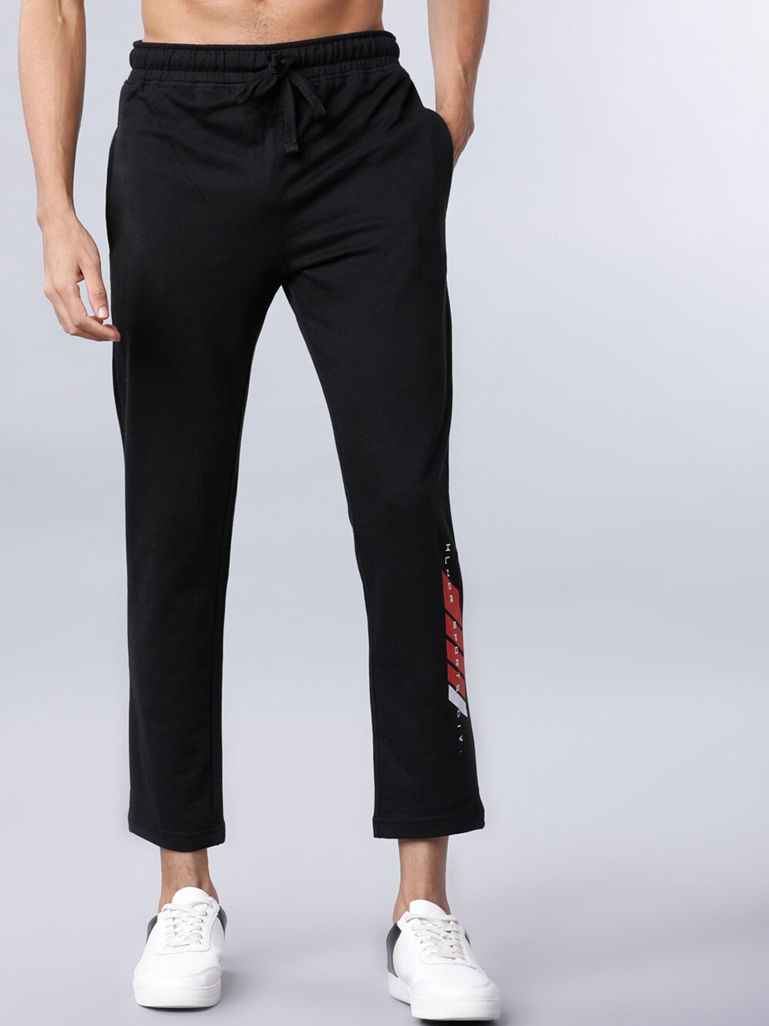 

HIGHLANDER Men Black Solid Slim-Fit Track Pants