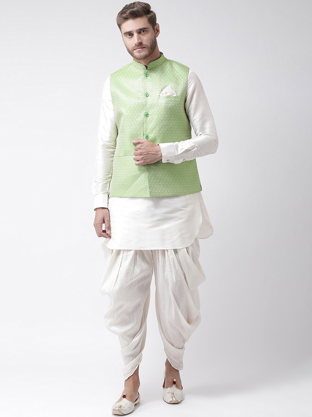 

LAMAAYA Men Green & Off-White Solid Kurta with Patiala