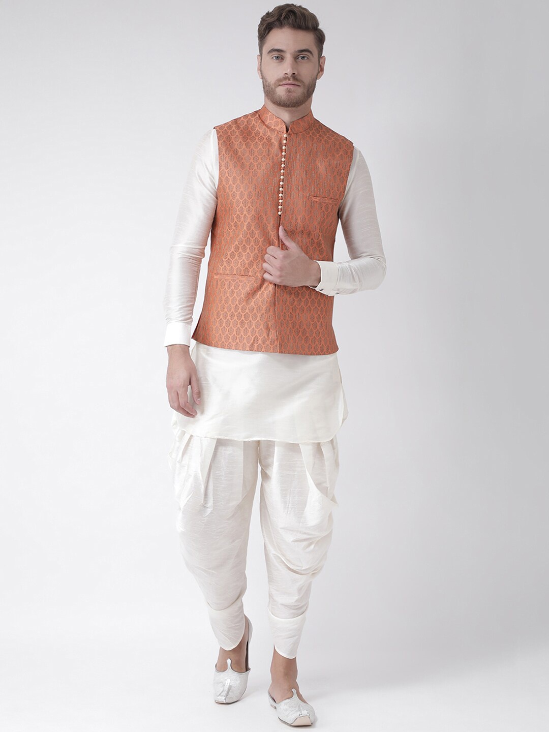 

LAMAAYA Men Orange & White Solid Kurta with Patiala